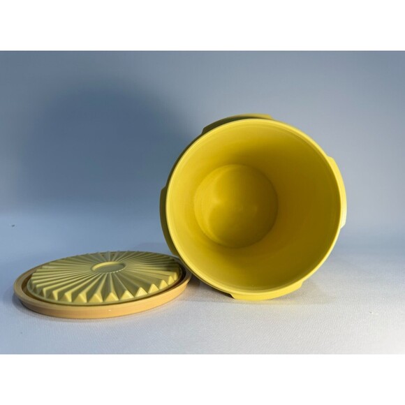 Tupperware Servalier Vintage Yellow Tea 5 cup CANISTER 811-2 w/ Lid 812-1 - Picture 9 of 11